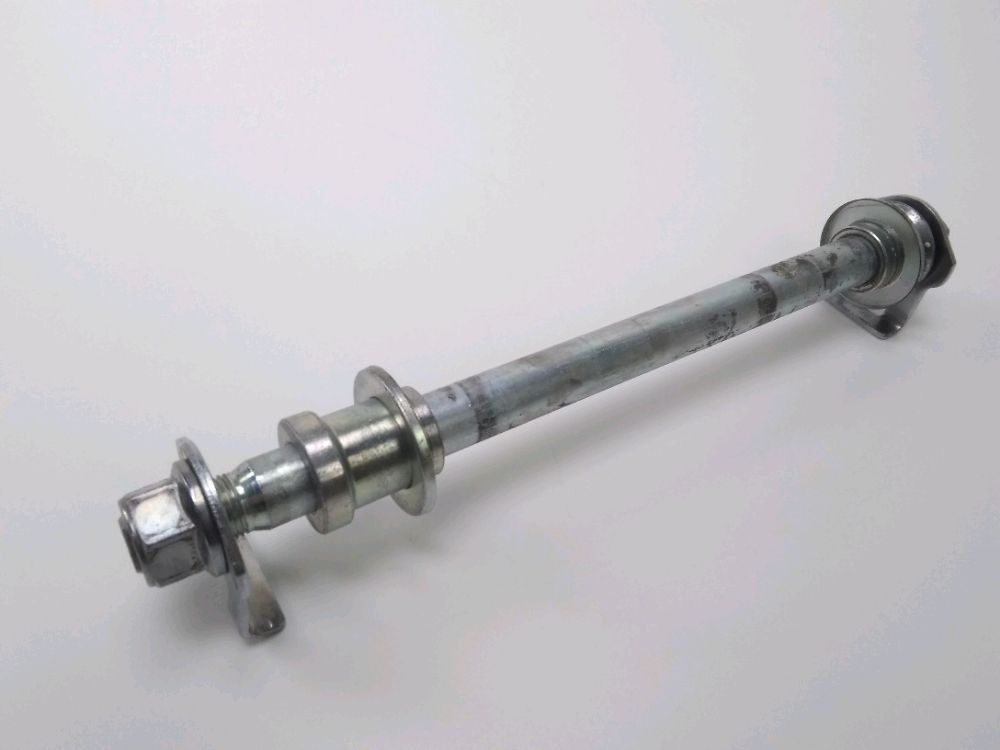 AXE DE ROUE ARRIERE