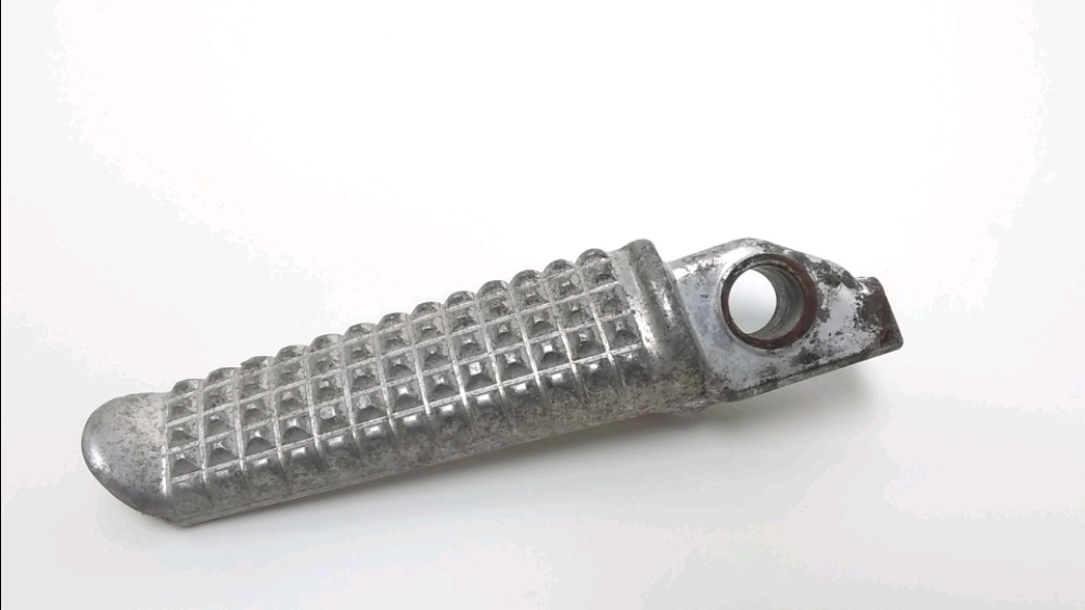 Repose pieds arriere droit