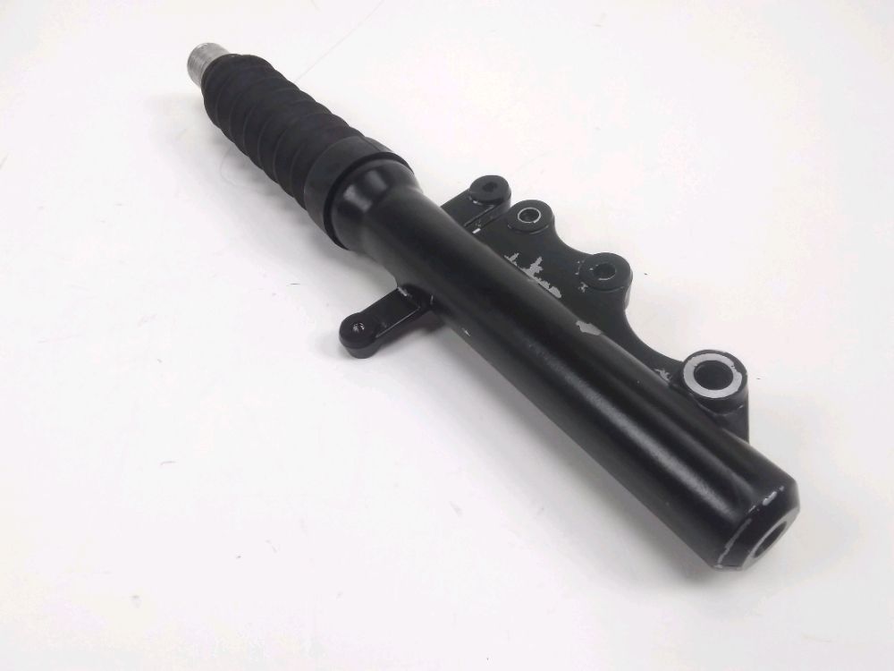 Tube de fourche gauche