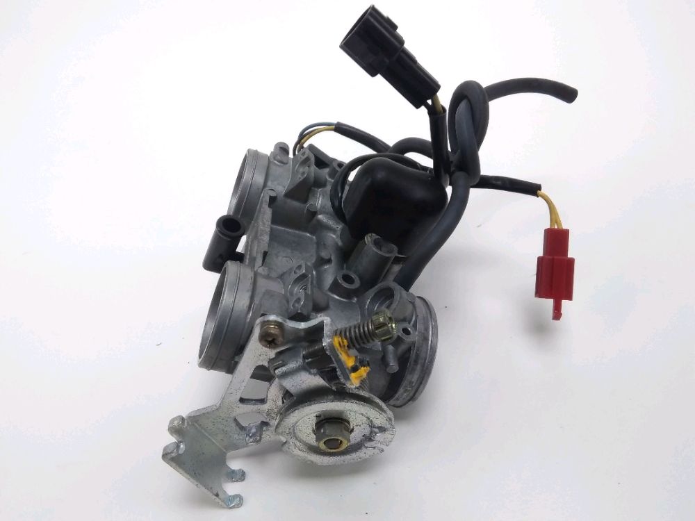 Corps d'injection gauche