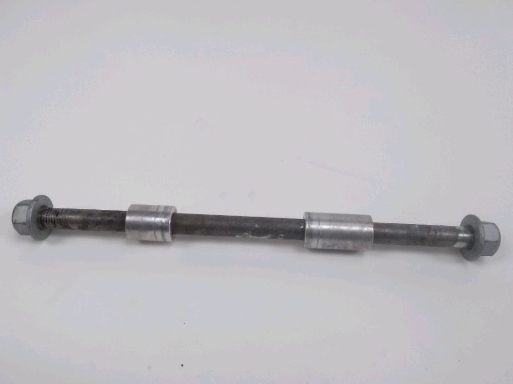 AXE DE ROUE AVANT