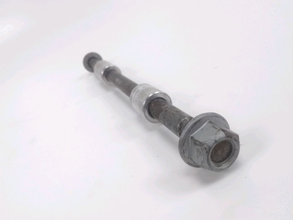 AXE DE ROUE AVANT