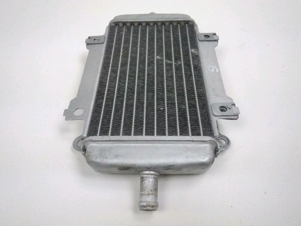 RADIATEUR EAU GAUCHE