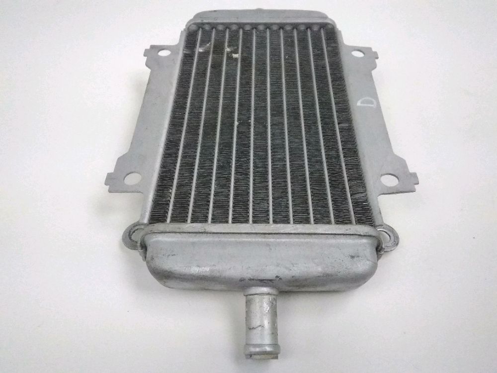 RADIATEUR EAU DROIT