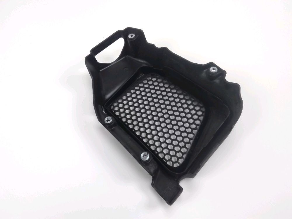 GRILLE DE RADIATEUR