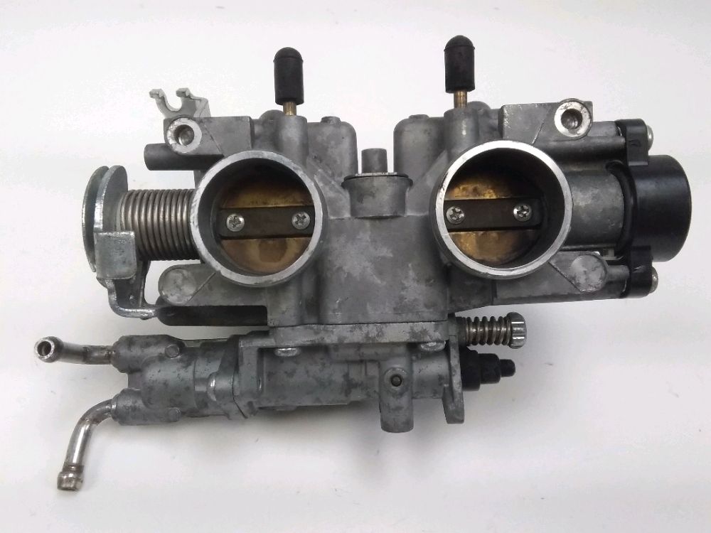 CORPS D'INJECTION DROIT
