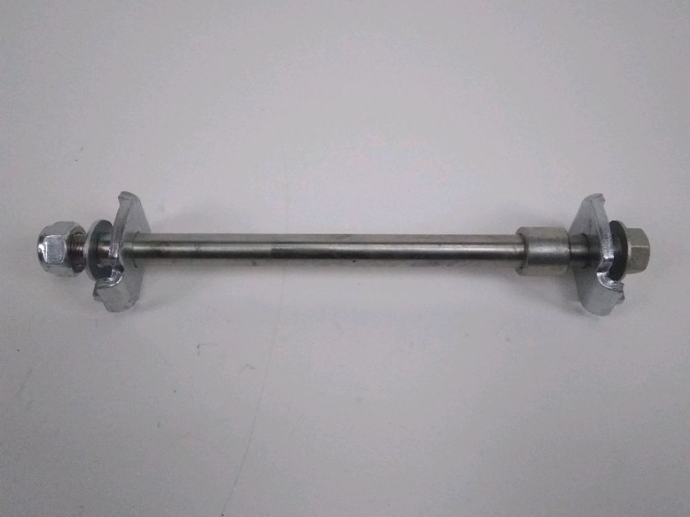 AXE DE ROUE ARRIERE