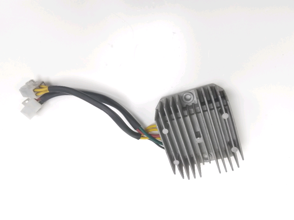 REGULATEUR DE TENSION