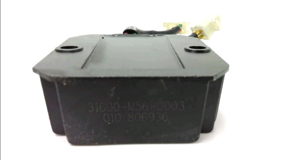 REGULATEUR DE TENSION