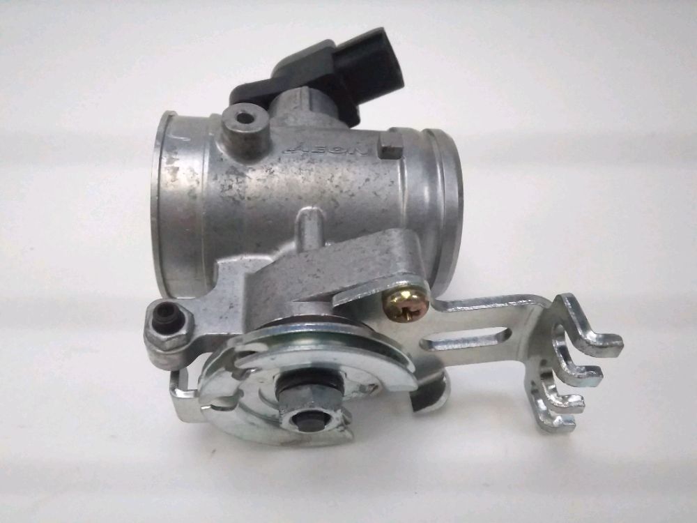 Corps d'injection droit