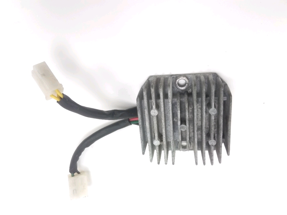 REGULATEUR DE TENSION