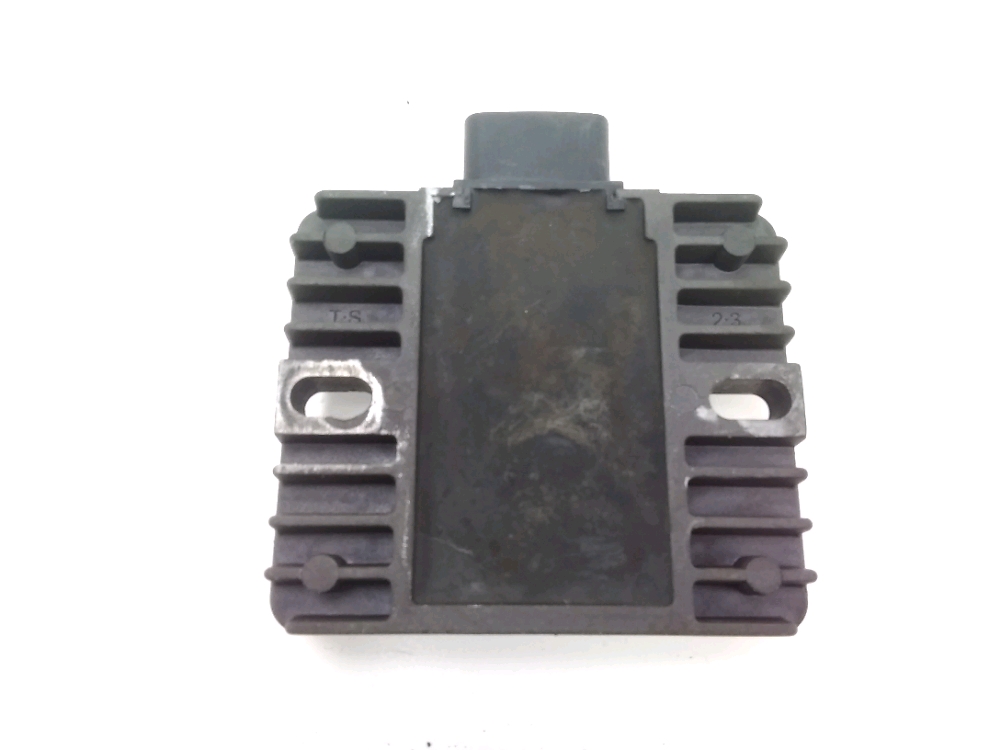 REGULATEUR DE TENSION