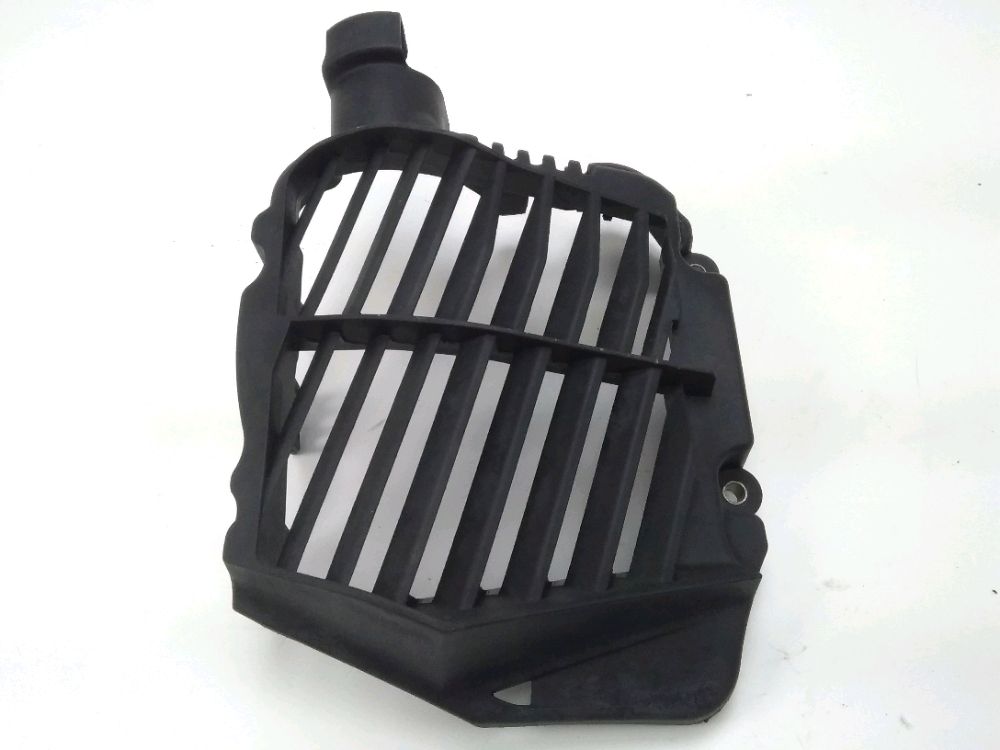 GRILLE DE RADIATEUR
