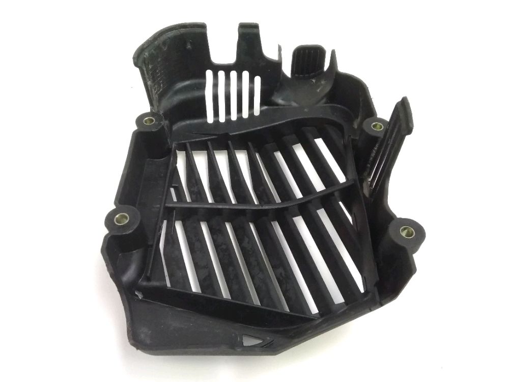 GRILLE DE RADIATEUR
