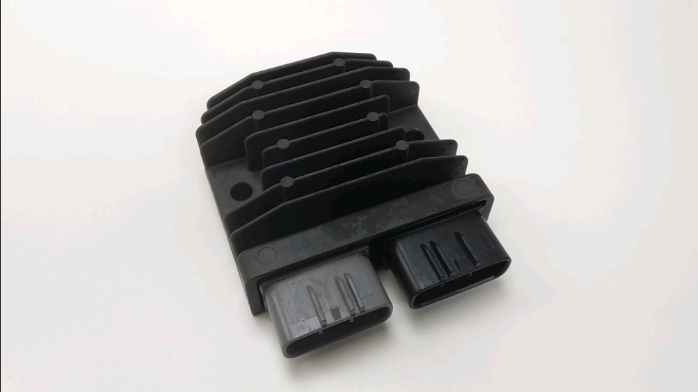 REGULATEUR DE TENSION