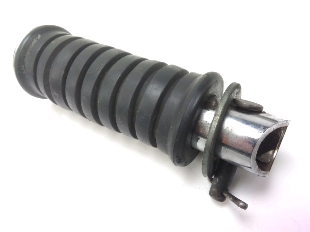 Repose pieds arriere gauche