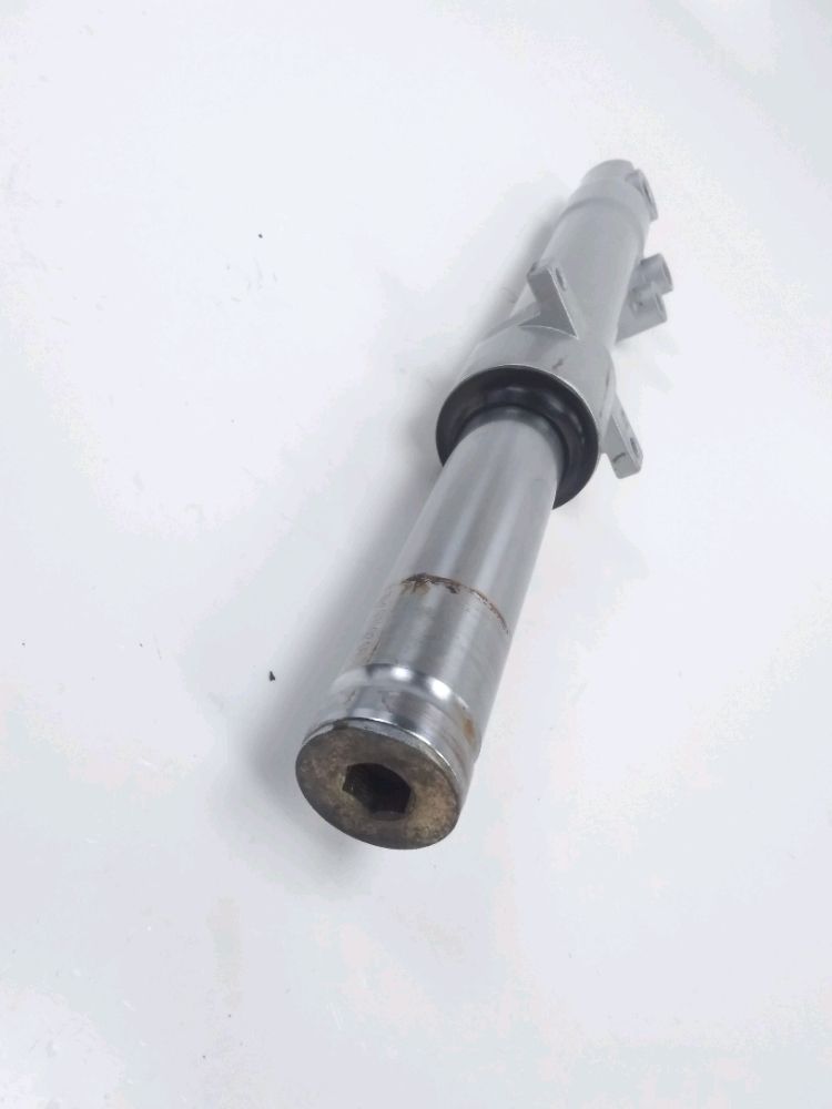 TUBE DE FOURCHE GAUCHE