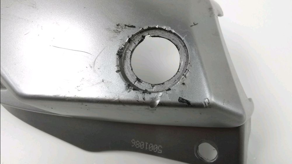 CARENAGE ARRIERE GAUCHE