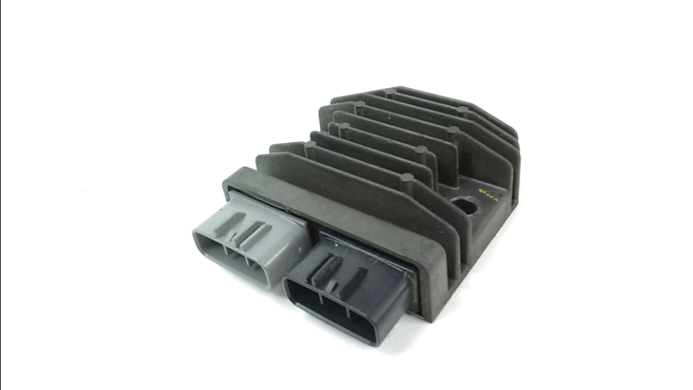 REGULATEUR DE TENSION