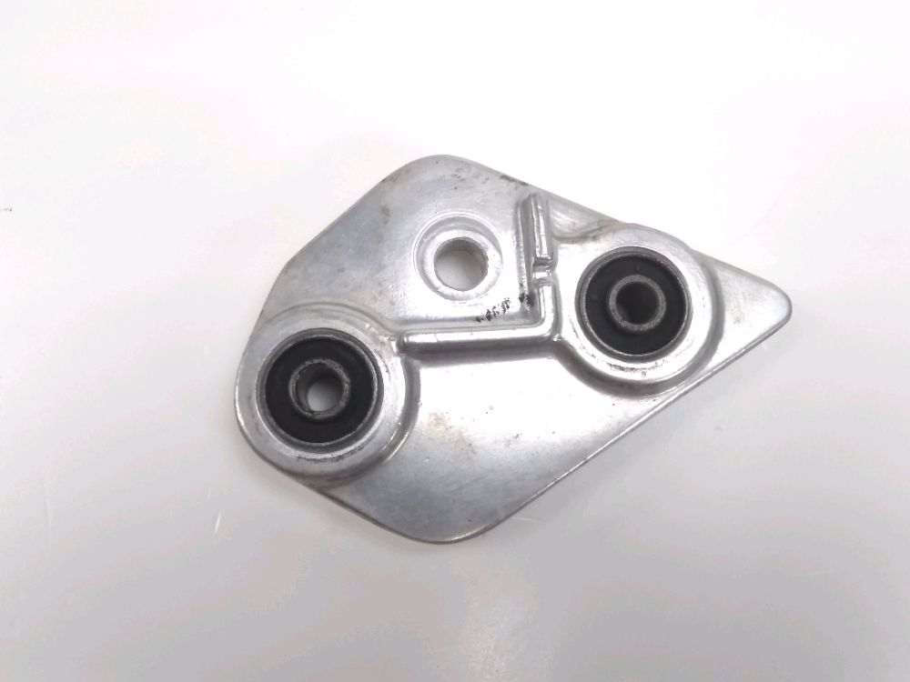 Platine avant droite