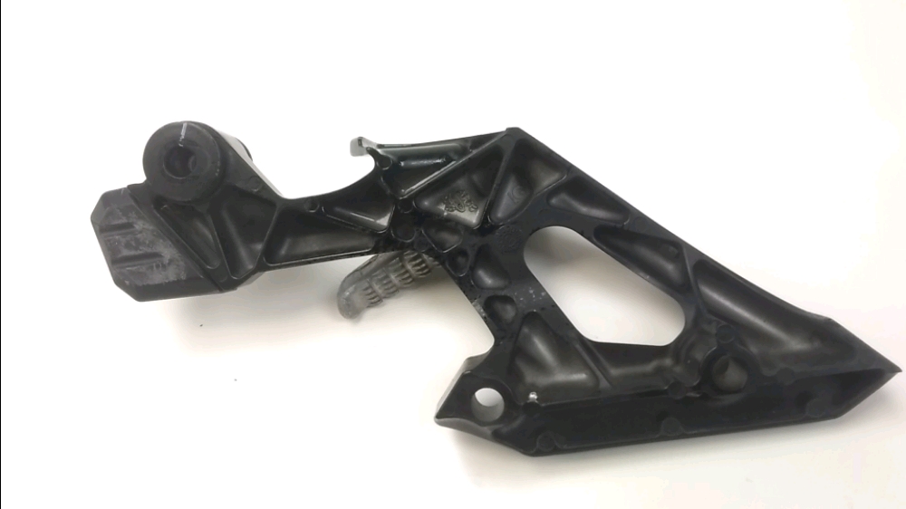 PLATINE ET REPOSE PIEDS ARRIERE DROIT