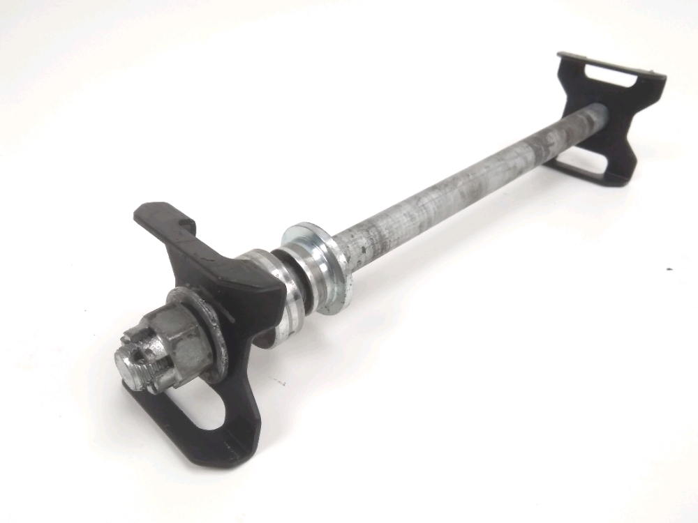 AXE DE ROUE ARRIERE