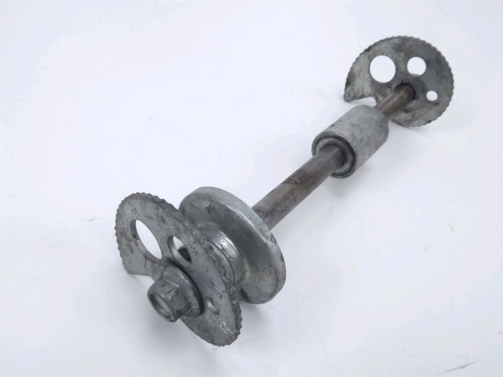 AXE DE ROUE ARRIERE