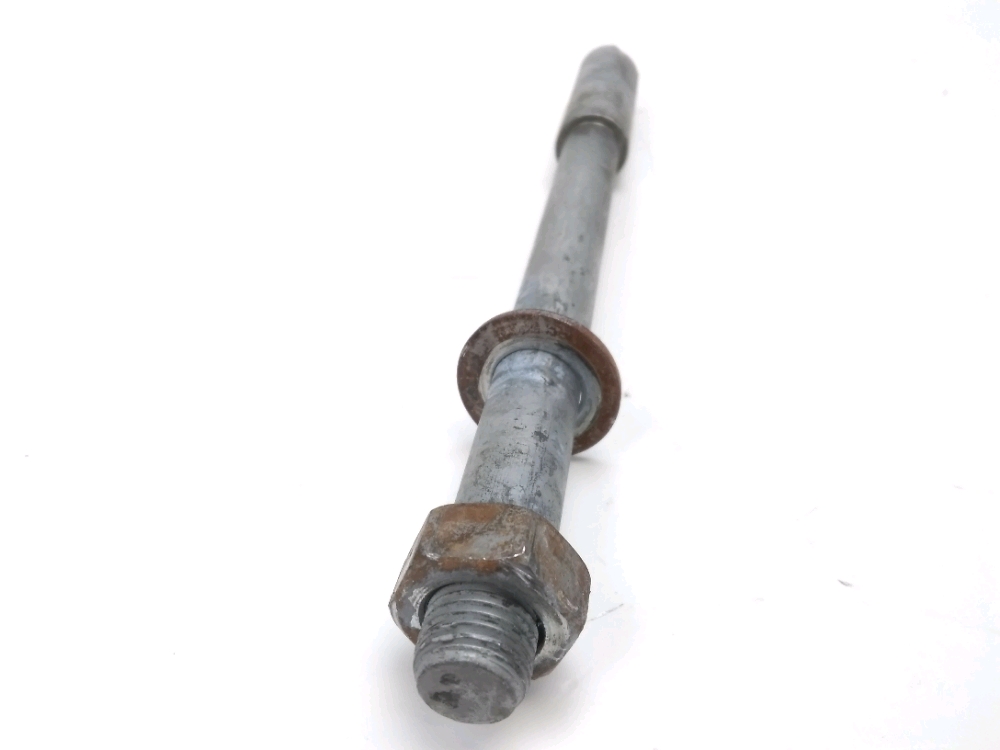 AXE DE ROUE AVANT