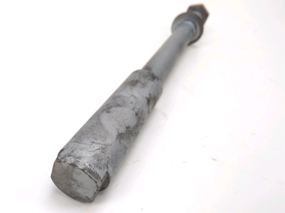 AXE DE ROUE AVANT
