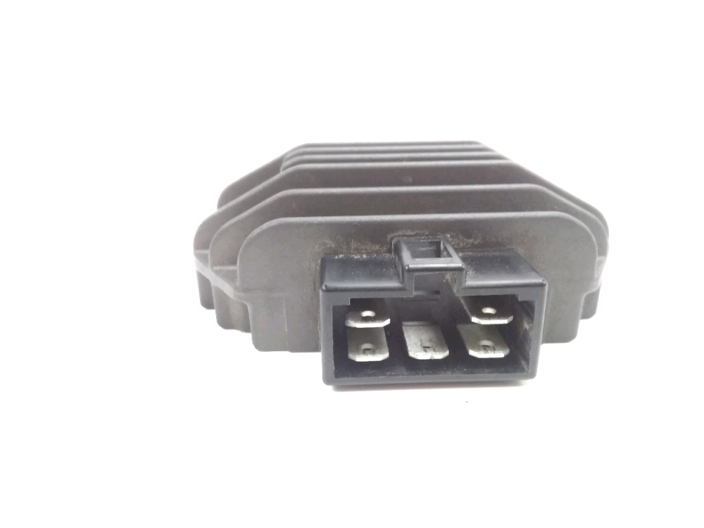 REGULATEUR DE TENSION