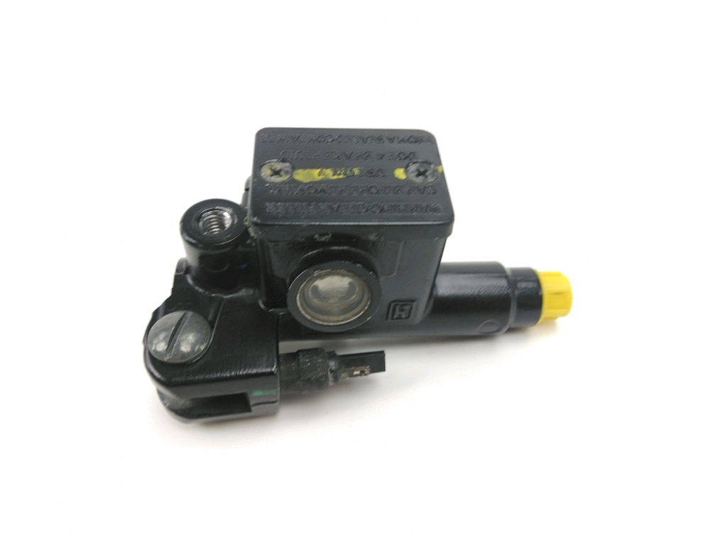 Maitre cylindre frein av complet