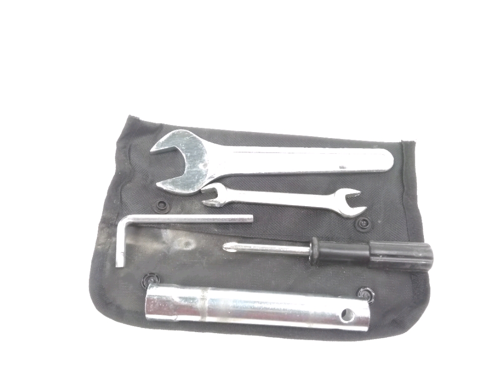 TROUSSE OUTIL
