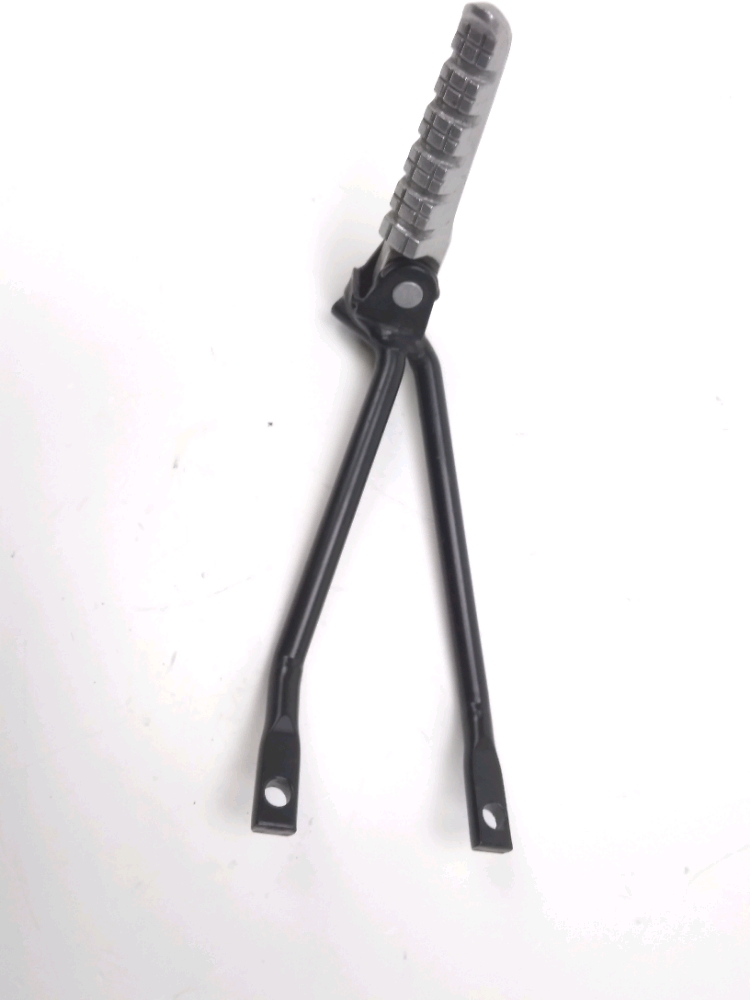 Platine et repose pieds arriere gauche