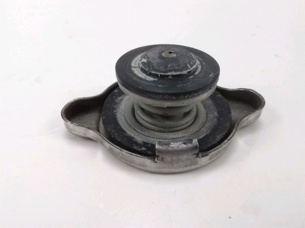 BOUCHON DE RADIATEUR