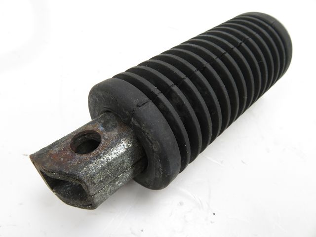 Repose pieds arriere gauche