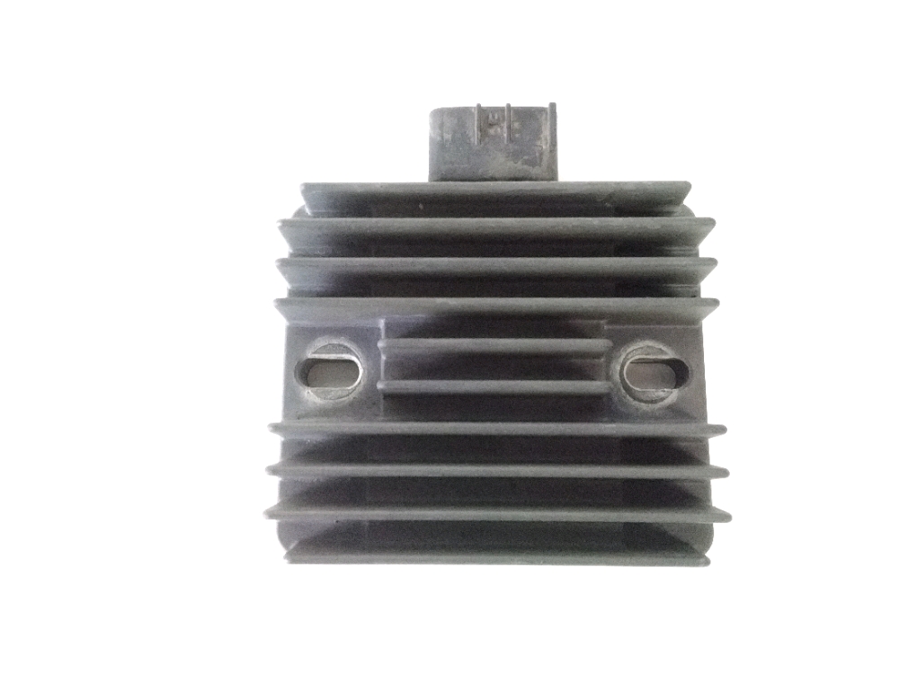 REGULATEUR DE TENSION