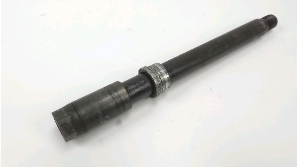 Axe de roue avant