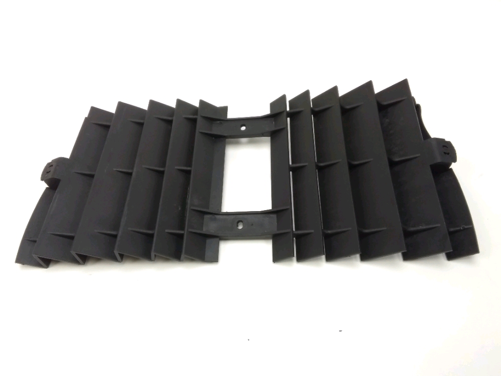 GRILLE DE RADIATEUR