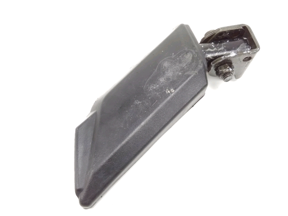 PLATINE ET REPOSE PIEDS ARRIERE DROIT