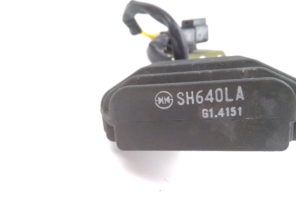 REGULATEUR DE TENSION