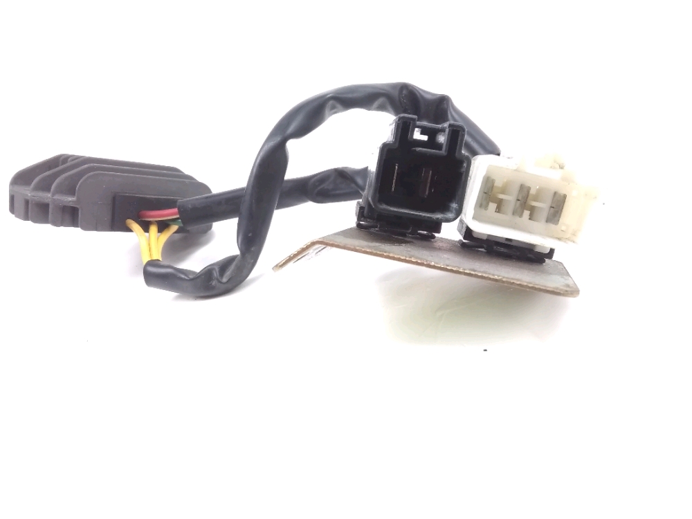 REGULATEUR DE TENSION