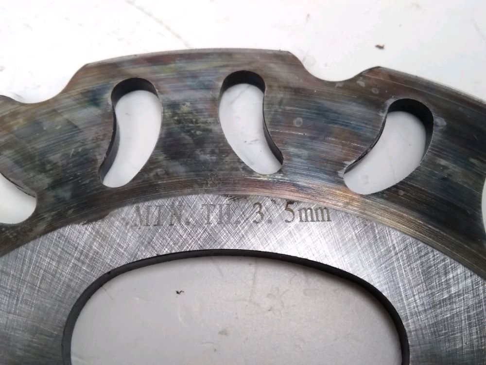 DISQUE FREIN ARRIERE