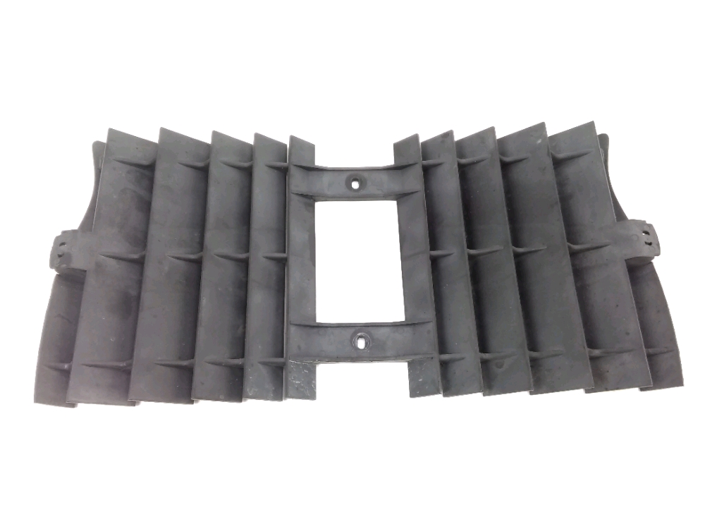 GRILLE DE RADIATEUR