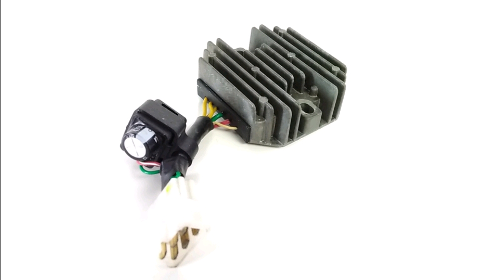 REGULATEUR DE TENSION