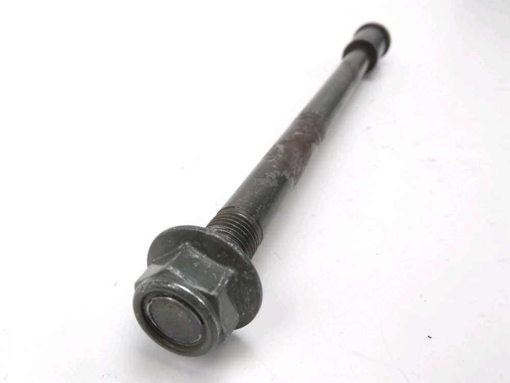 AXE DE ROUE AVANT