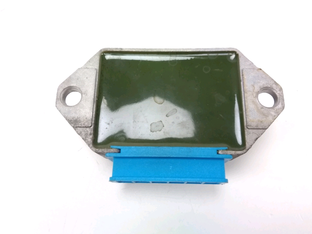REGULATEUR DE TENSION