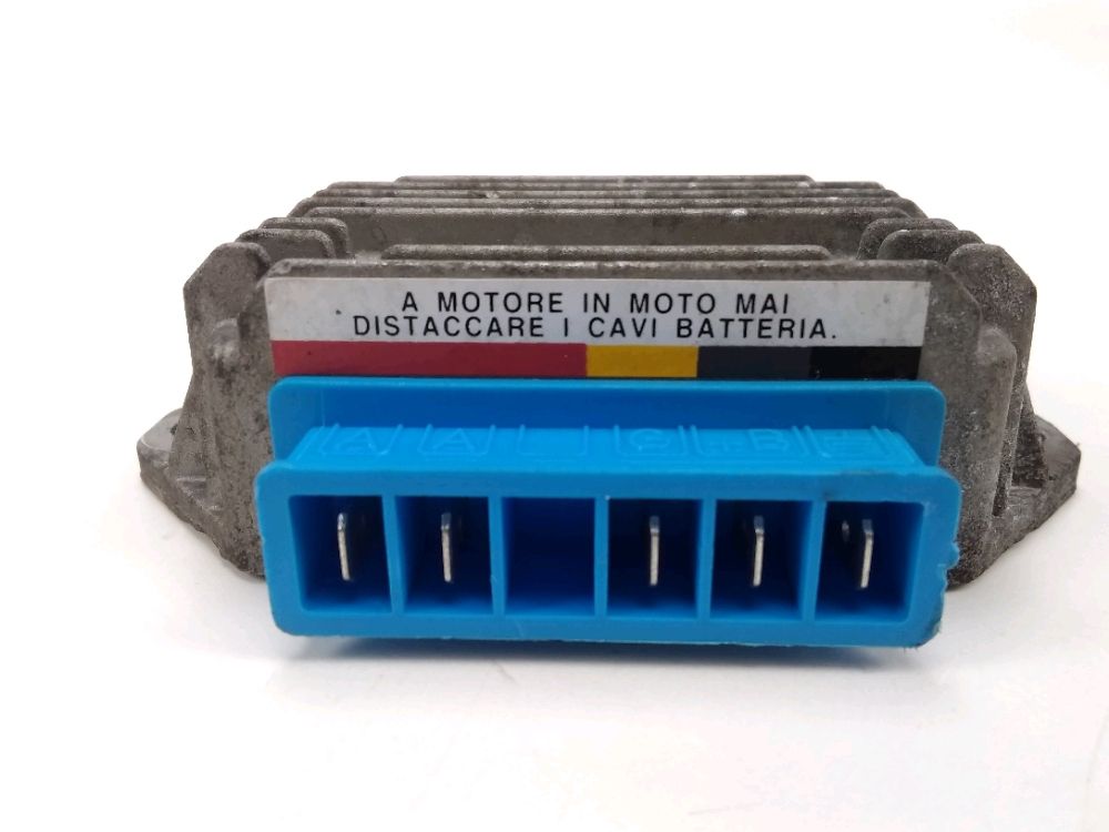 REGULATEUR DE TENSION