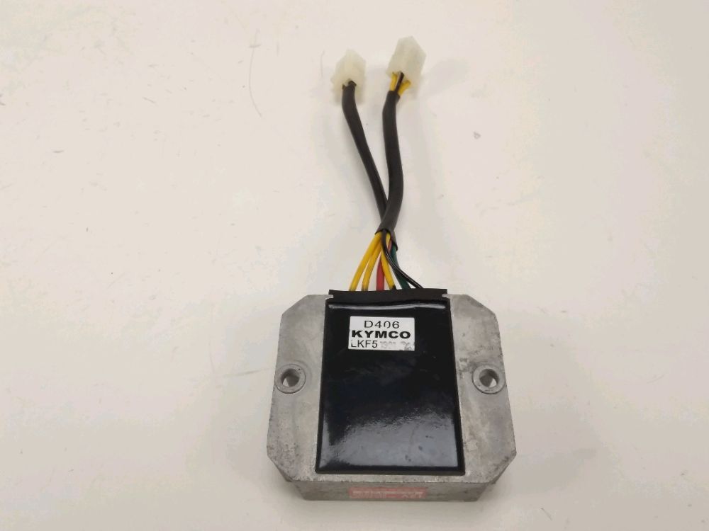 REGULATEUR DE TENSION