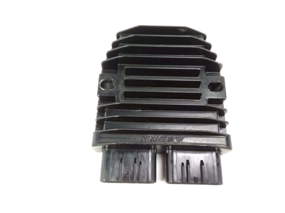REGULATEUR DE TENSION