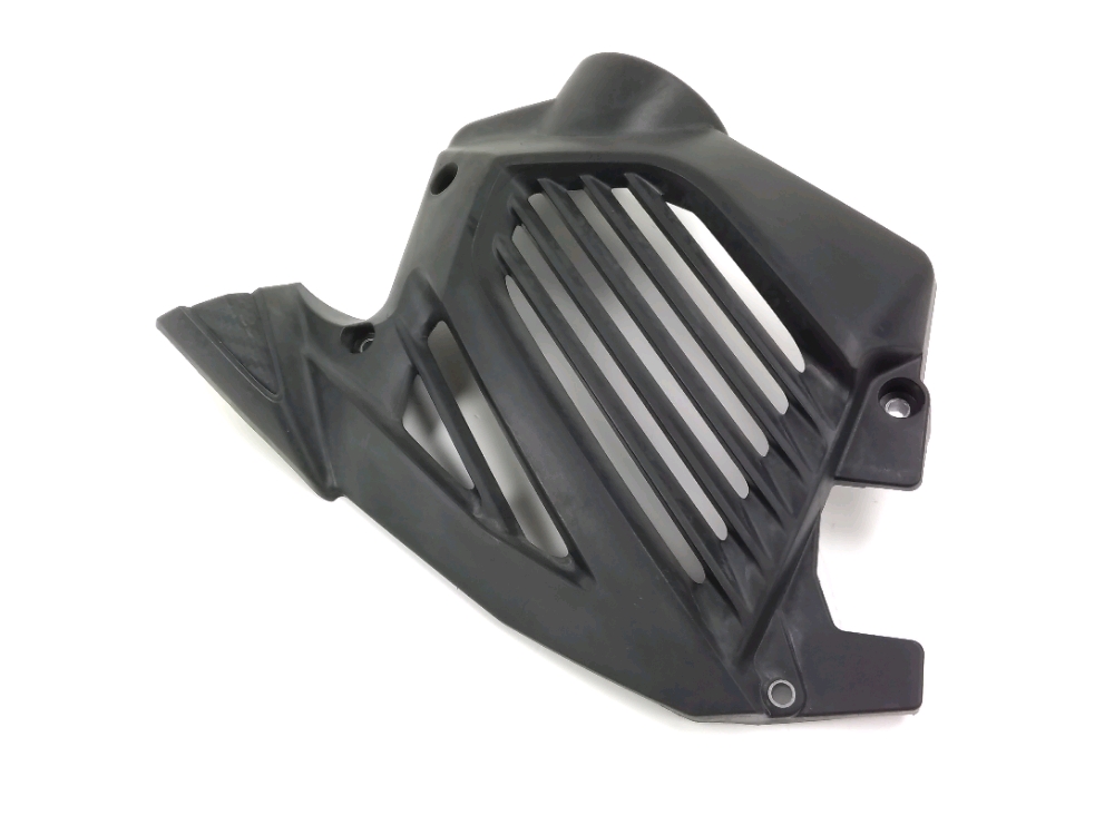 GRILLE DE RADIATEUR